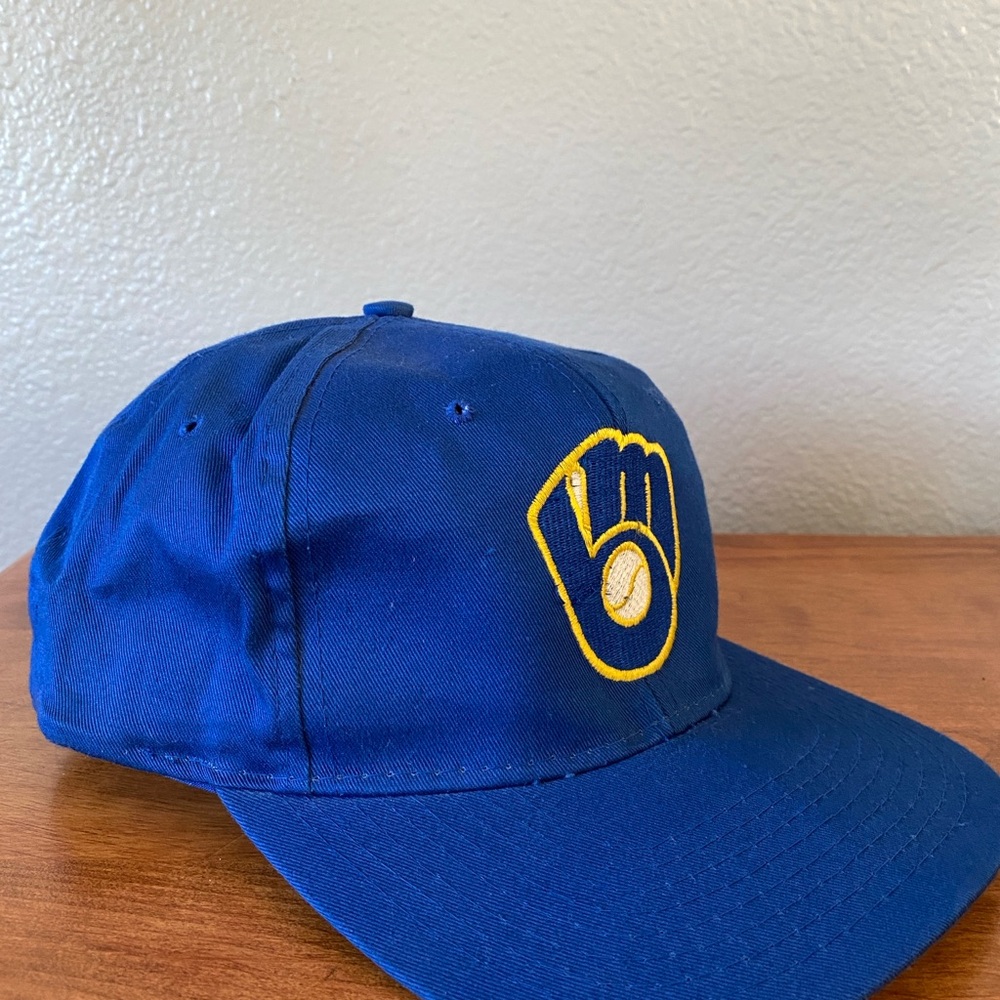 90’s Royal Blue MLB  Milwaukee Brewers Cap with Yellow Embroidery